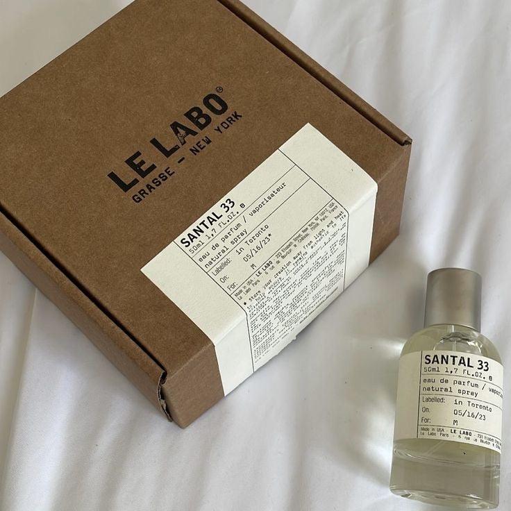 Perfume Santal 33 + Perfumero GRATIS